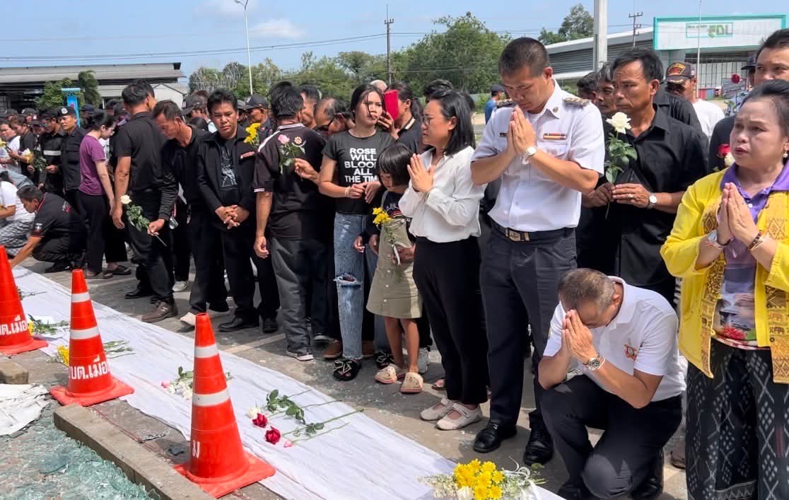 A heartfelt memorial was held where flowers were laid for those lost in the Thailand -Cambodia border incident