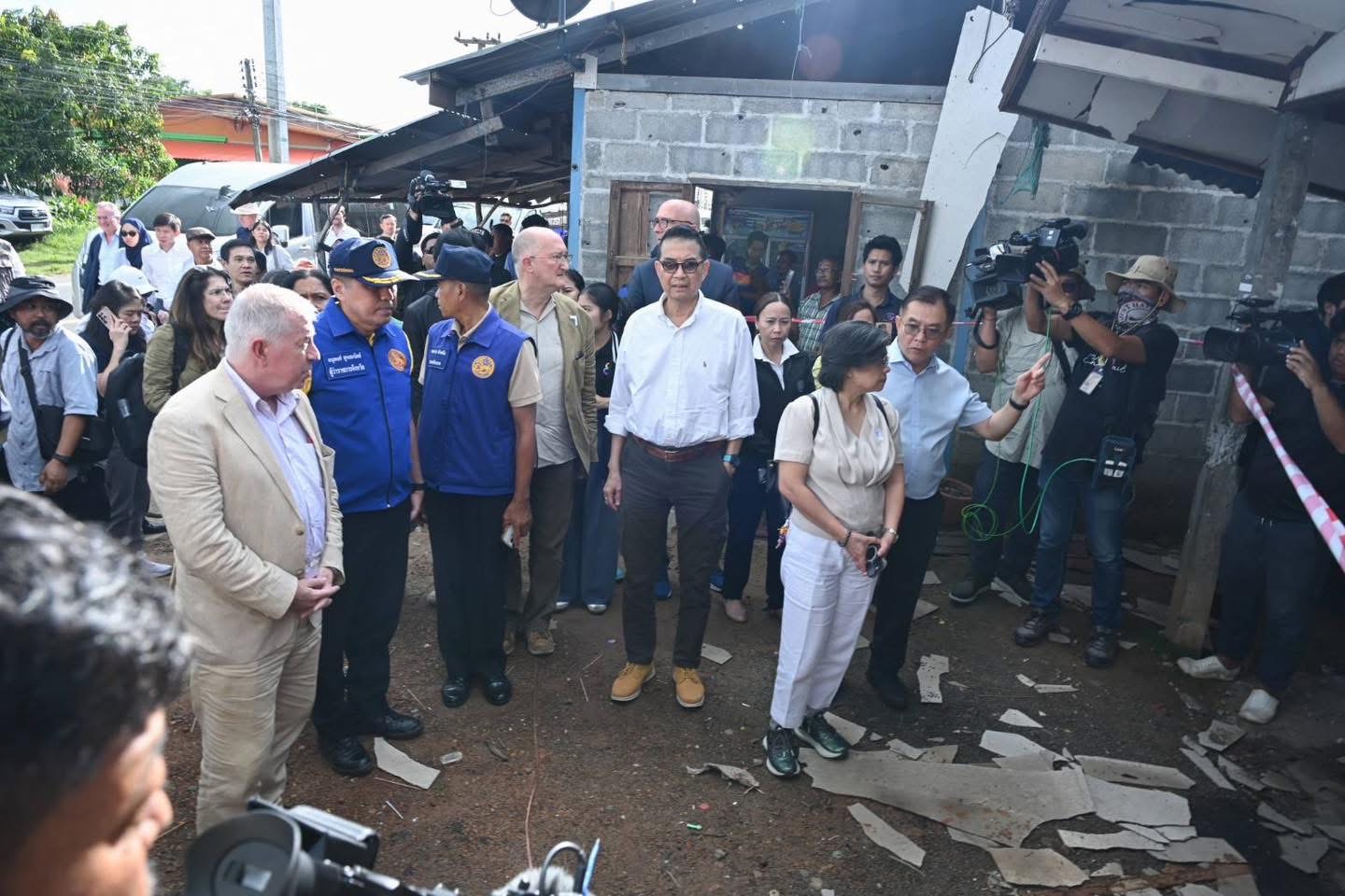 Diplomatic Delegation Visits Si Sa Ket to Witness Evidence of Anti-Personnel Landmines Planted by Cambodian Forces