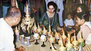 H.M. Queen Sirikit The Queen Mother: Patroness of Thai Folk Arts and Crafts