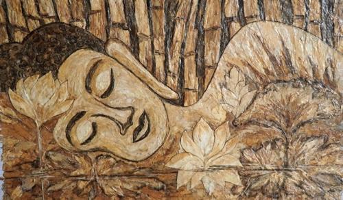 A melaleuca bark picture depicts Buddha Shakyamuni. — VNA/VNS Photo Van Si