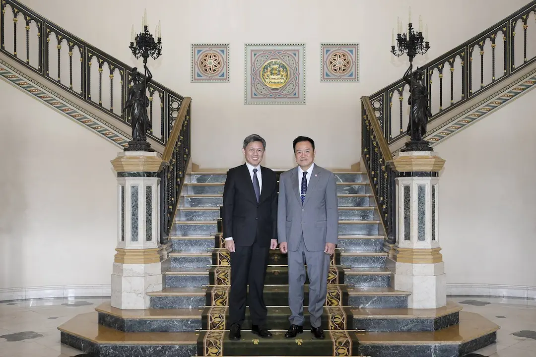 Thai PM Holds Talks with Singapore Defence Minister to Deepen Strategic Ties