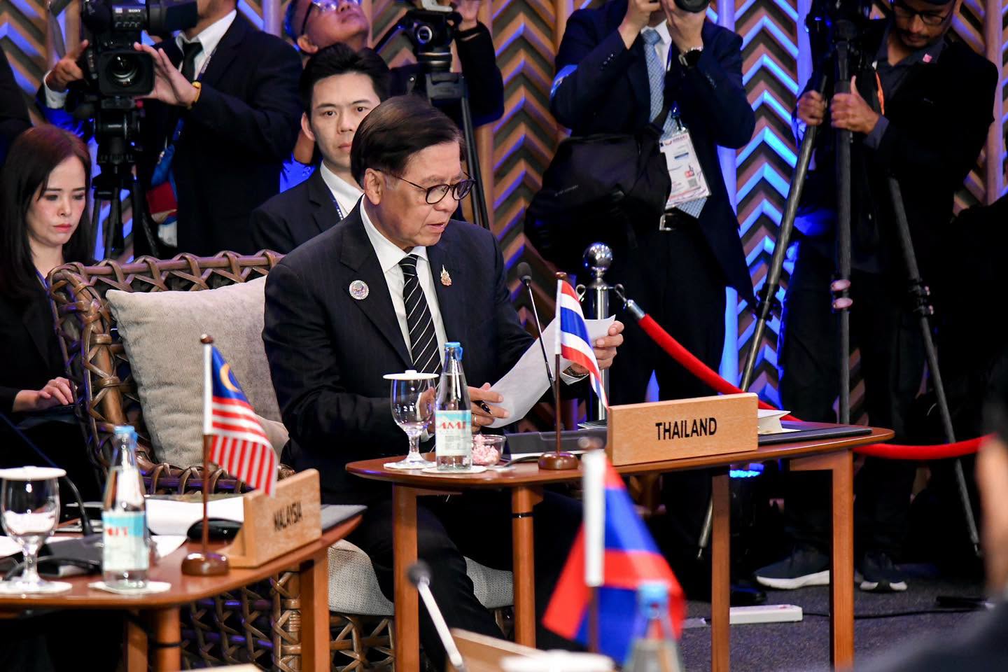 Thailand Reaffirms Three Strategic Approaches at Informal AMM in Manila