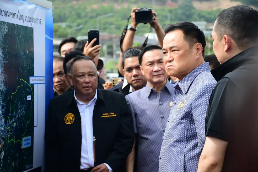 Thai PM Reviews Hat Yai Flood Management Plans