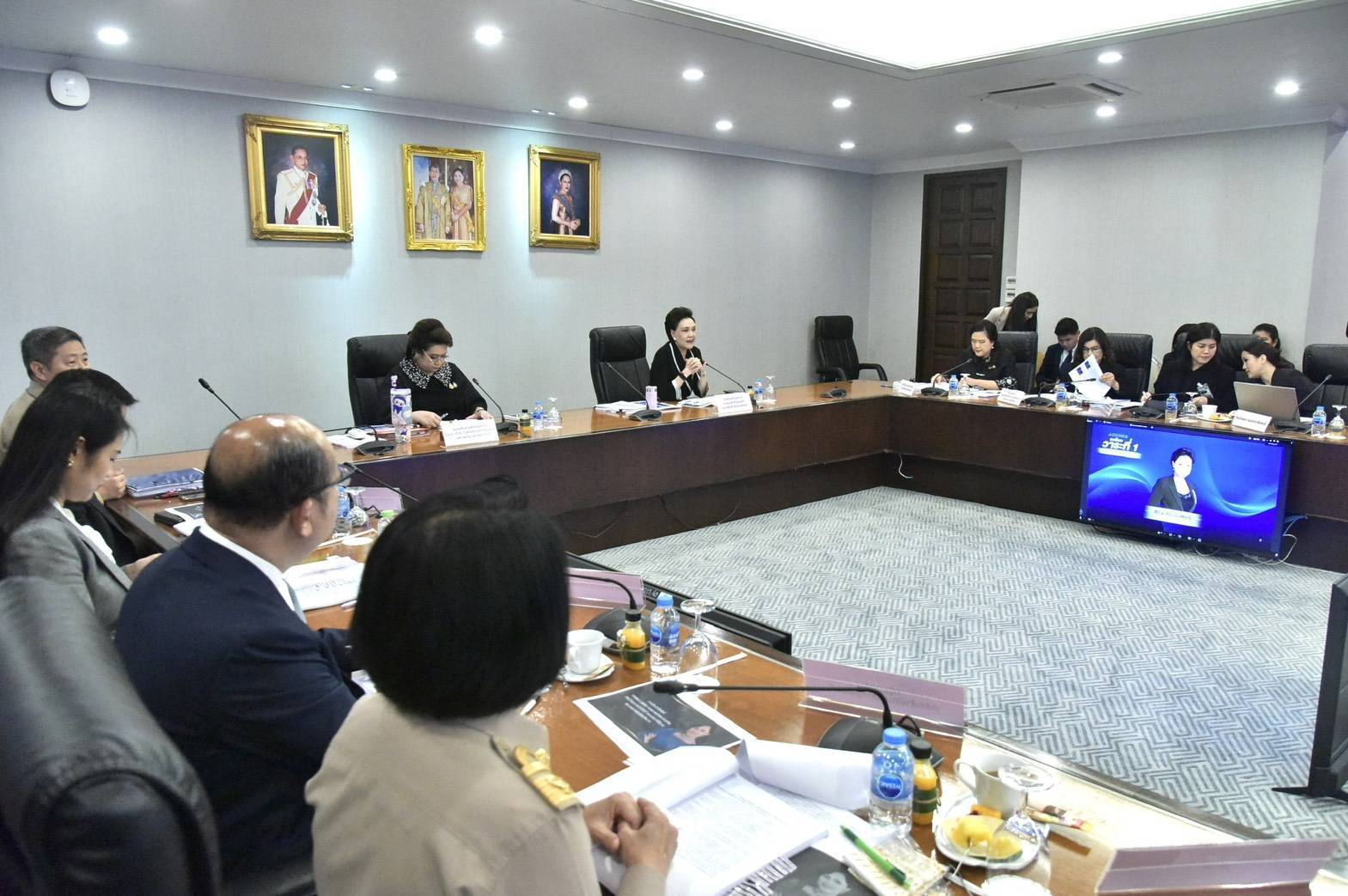 Emphasizing Two-Way Communication in Government Public Relations