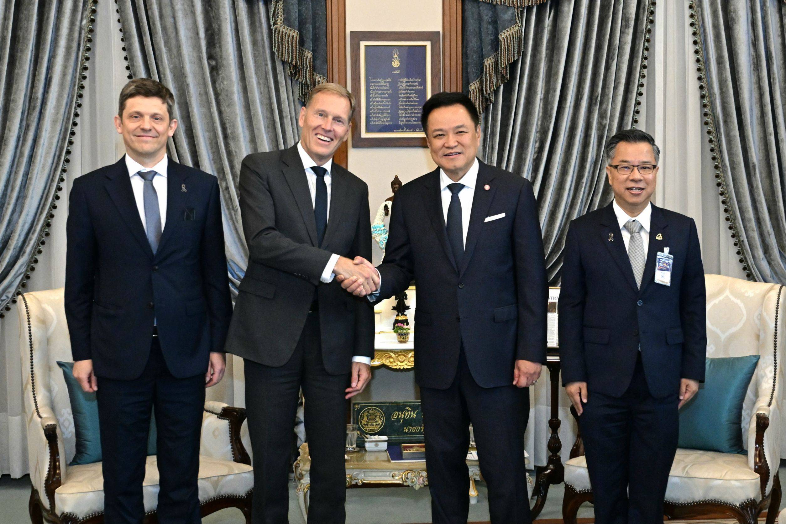 Prime Minister Encourages Airbus Collaboration on Sustainable Aviation Fuel Produced in Thailand