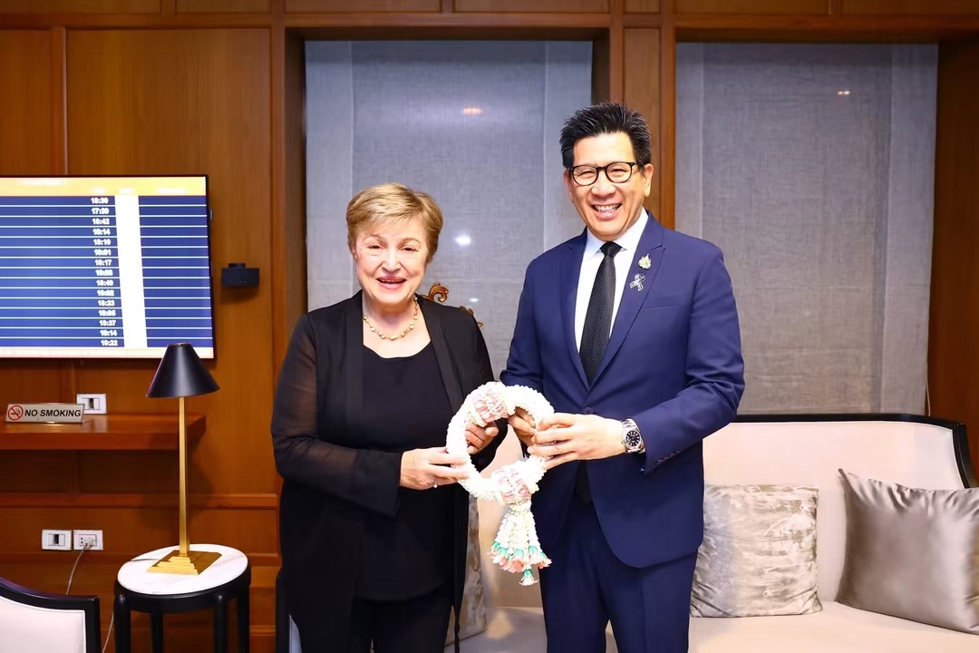 Community Visit Sets Stage for IMF-WBG Meetings Week: Linking Opportunity to Strong Economy
