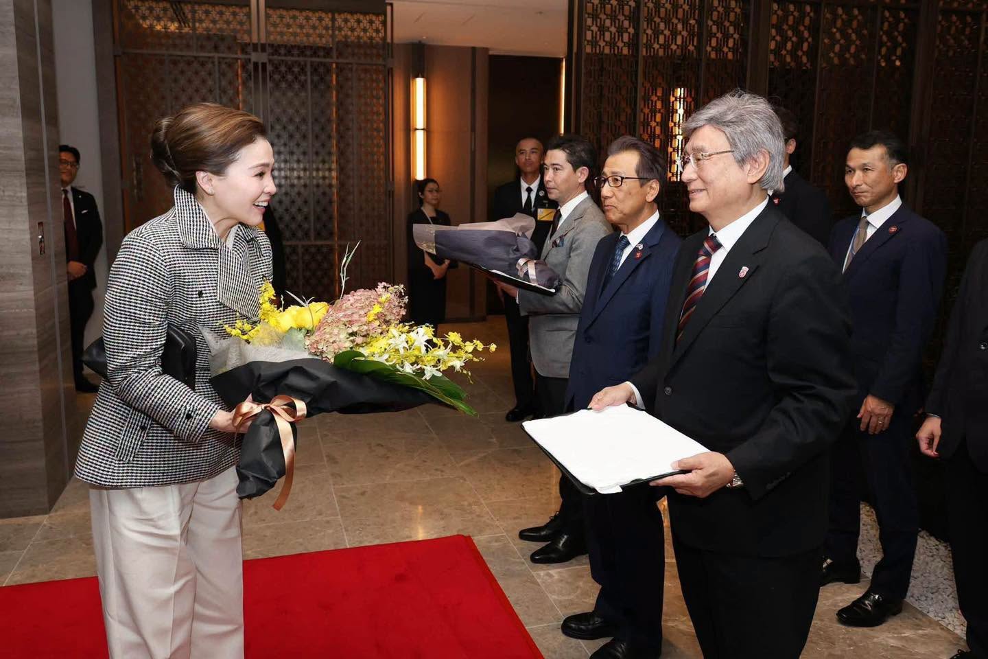 H.M. Queen Suthida Visits Japan for Women&rsquo;s Ice Hockey Championship 