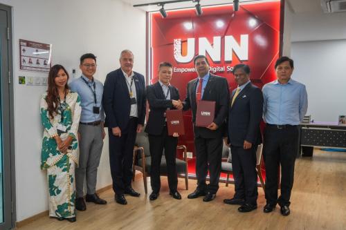 Signing on behalf of Unified National Network Sdn Bhd (UNN) was the Acting Chief Executive Officer of UNN and Chief Digital Officer of UNN, while Watercloud International was represented by its Chief Executive Officer and President.